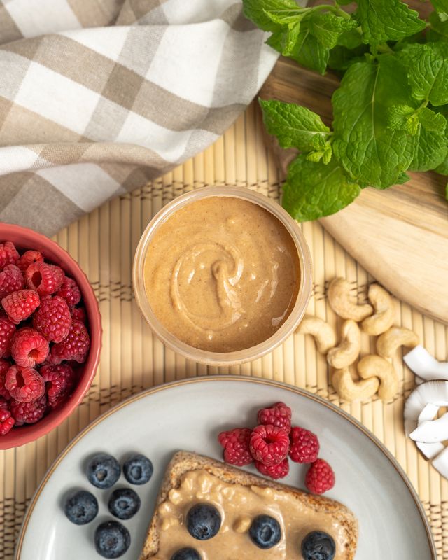 Vilgain Sweet Nuts Kešu a kokos s vanilkou 300 g - Obrázek 3