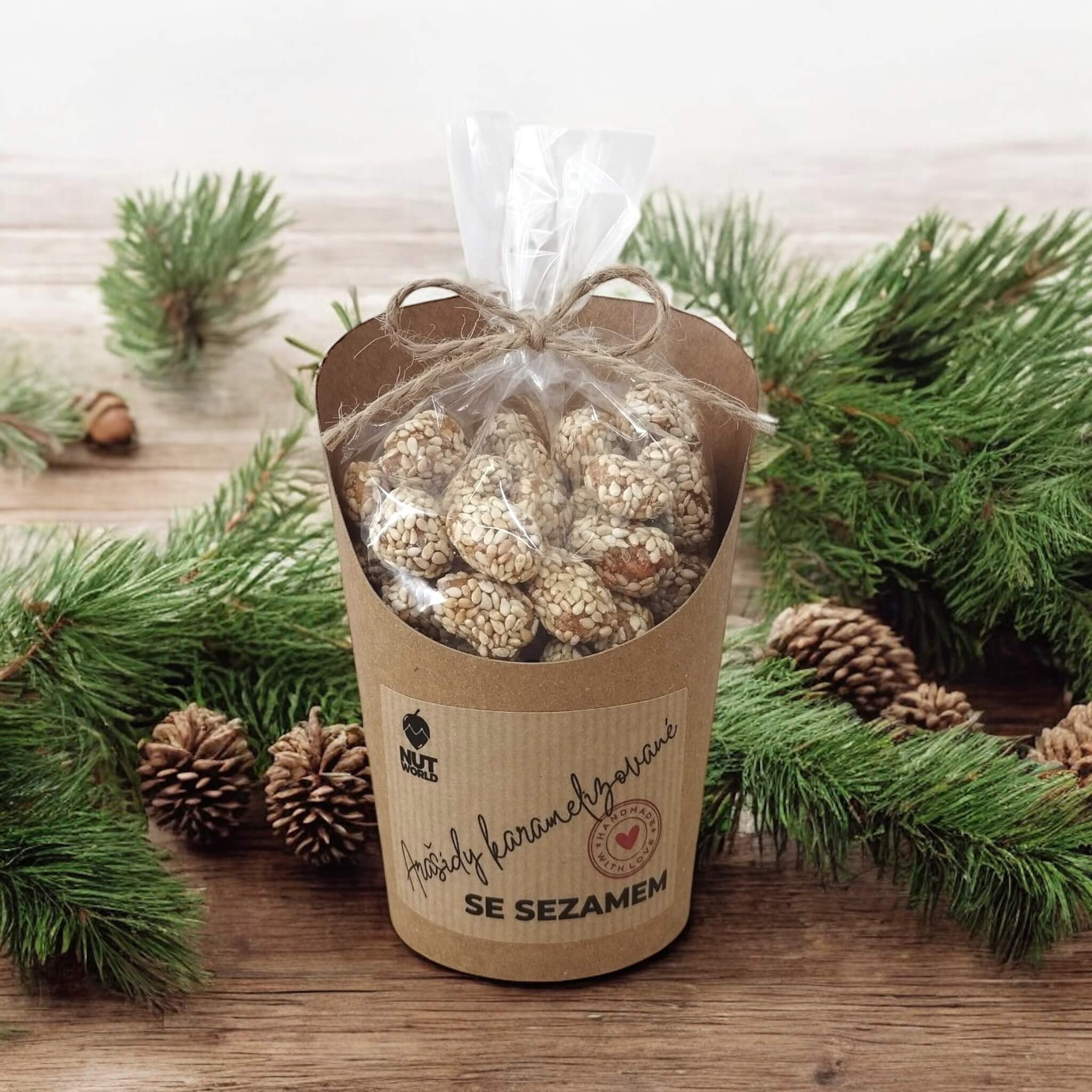 Arašídy karamelizované se sezamem v celofánku a kelímku 180g