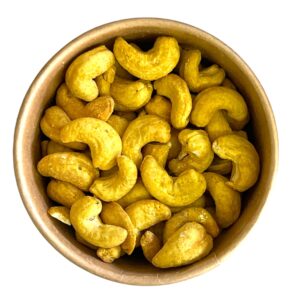 Kešu pražené solené s kari Množství:: 3 Kg